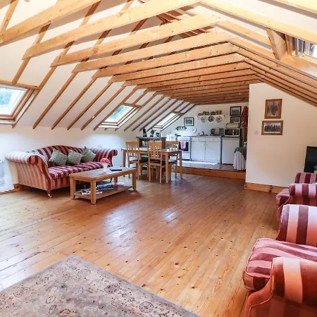 דירה Mrs Delaney's Loft *